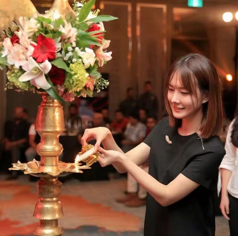 86830819872432496c874347d5d61008.jpg 86830819872432496c874347d5d61008.jpg